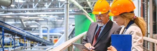 Quality-controller-in-hardhats-ULcom