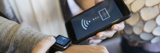 G664658763--Smart-watch-ULcom-HEADER-2400x1600
